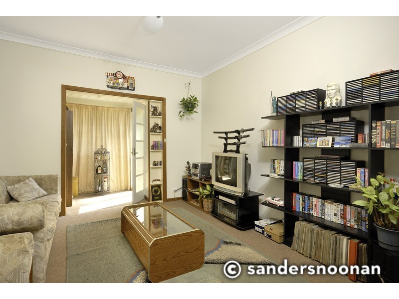 9 Shade Place, Lugarno NSW 2210