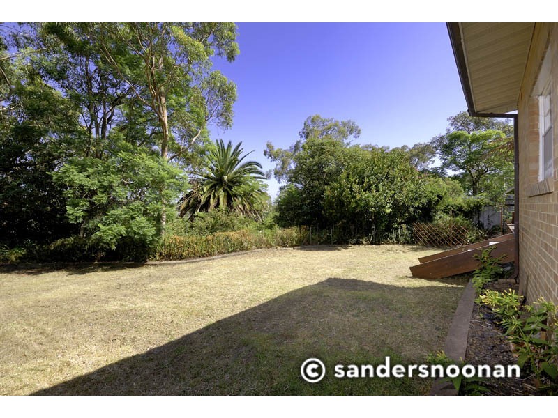9 Shade Place, Lugarno NSW 2210