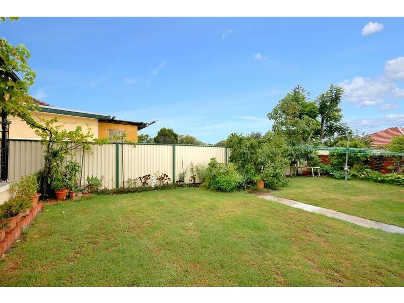290 King Georges Rd, Roselands NSW 2196