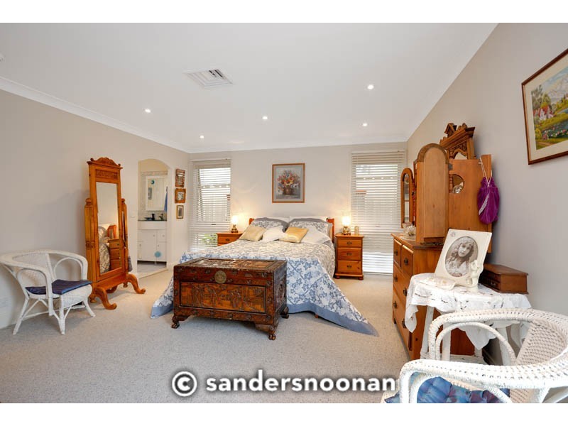 6 Beech Place, Lugarno NSW 2210