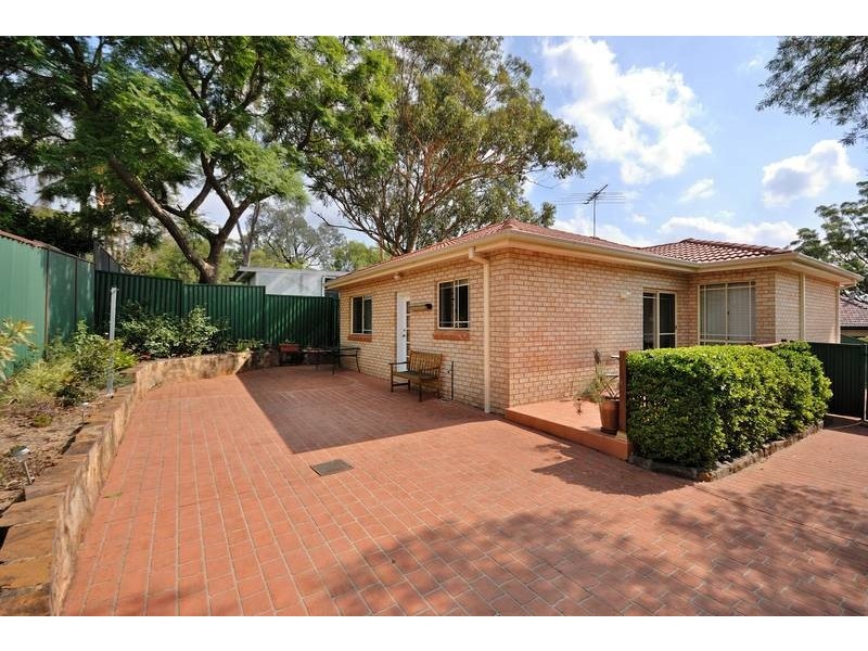 2/36 Clarke St South, Peakhurst NSW 2210