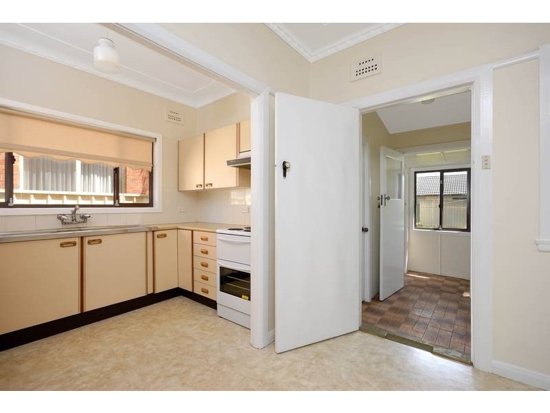 15 Alverstone Street, Riverwood NSW 2210