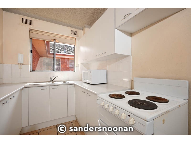 11/17 Thurlow St, Riverwood NSW 2210