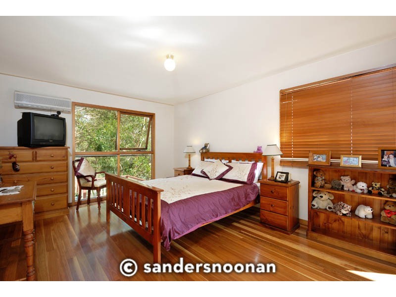 16 Banksia Place, Lugarno NSW 2210