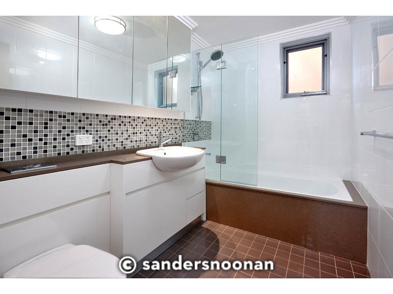 2/33 Martin Place, Mortdale NSW 2223