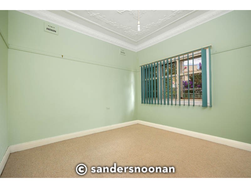 8 Rosebery Street, Penshurst NSW 2222