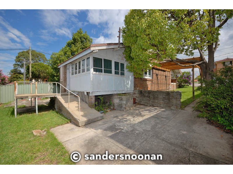 8 Rosebery Street, Penshurst NSW 2222