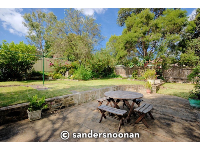 10 Dardanelles Street, Mortdale NSW 2223