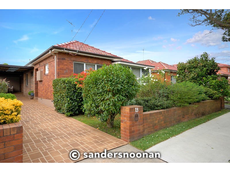 13 Pallamana Parade, Beverly Hills NSW 2209