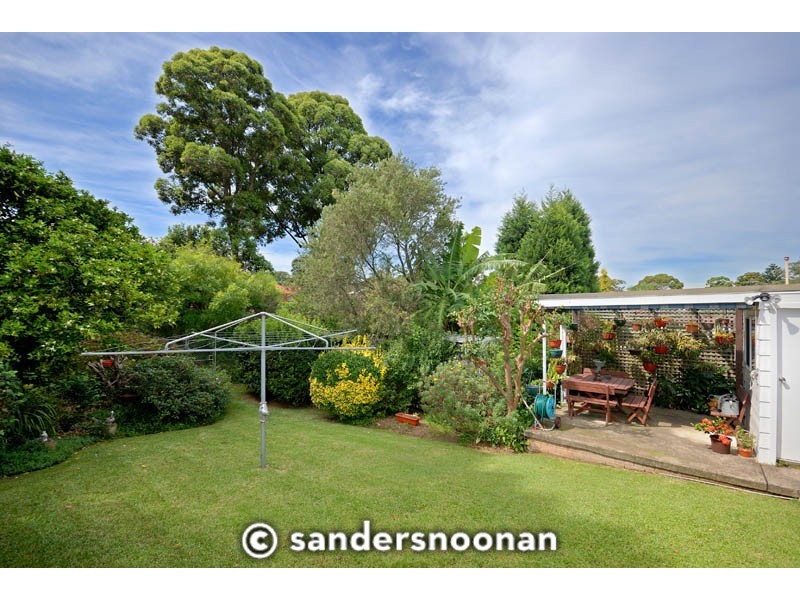 15 Tournay Street, Peakhurst NSW 2210