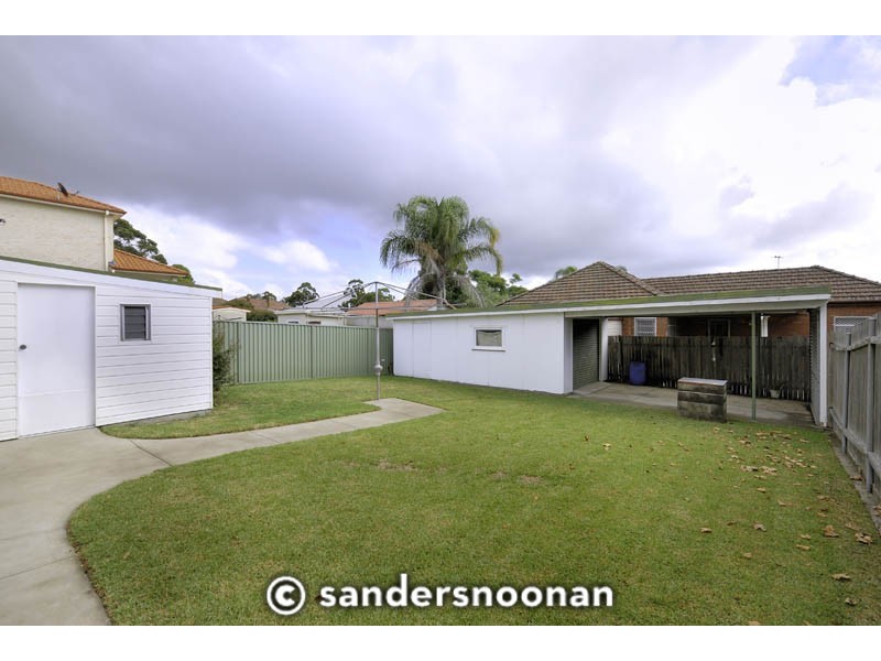 2 Weemala Avenue, Riverwood NSW 2210