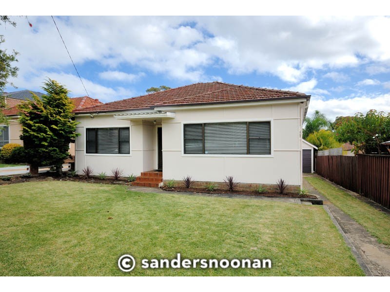 2 Bailey Parade, Peakhurst NSW 2210