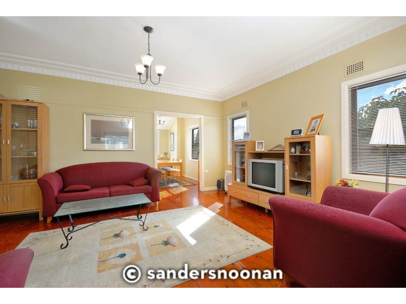 2 Bailey Parade, Peakhurst NSW 2210