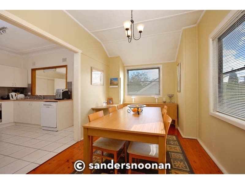 2 Bailey Parade, Peakhurst NSW 2210