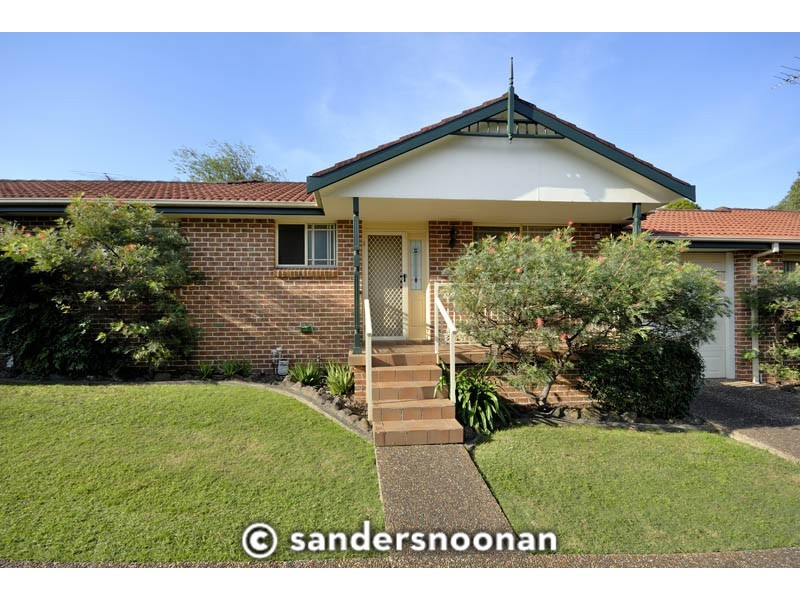 2/4 Wattle Street, Peakhurst NSW 2210