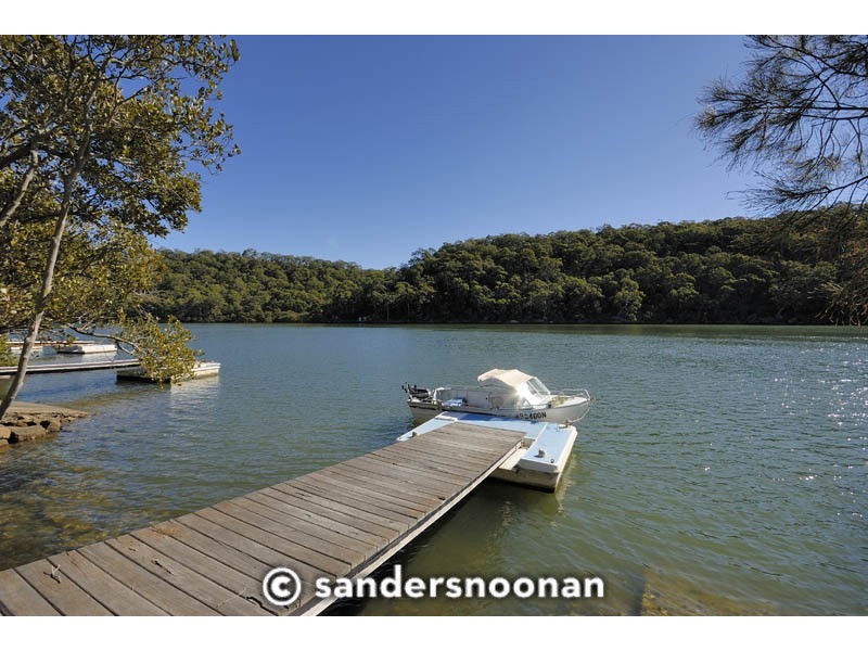 118 Moons Avenue, Lugarno NSW 2210