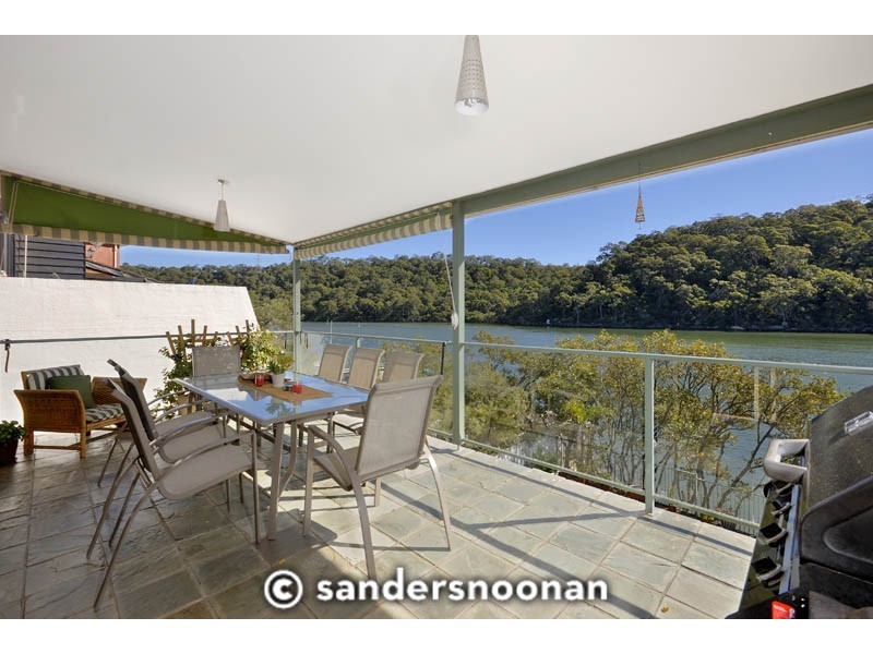 118 Moons Avenue, Lugarno NSW 2210