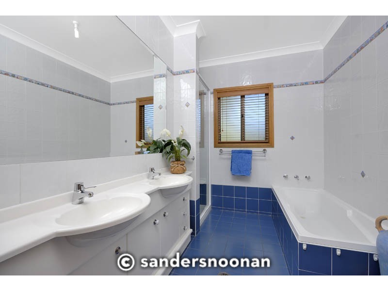 118 Moons Avenue, Lugarno NSW 2210