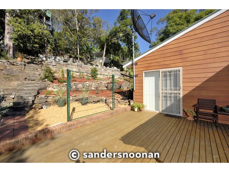 118 Moons Avenue, Lugarno NSW 2210