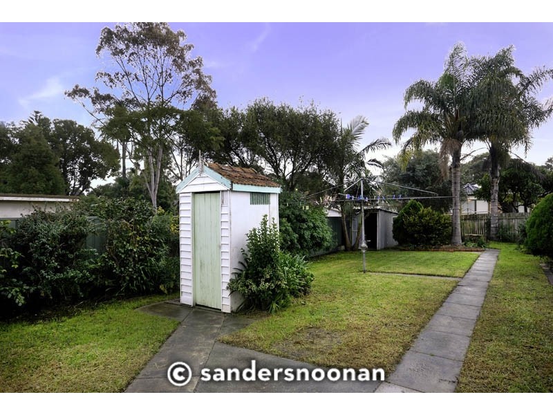 8 William Road, Riverwood NSW 2210