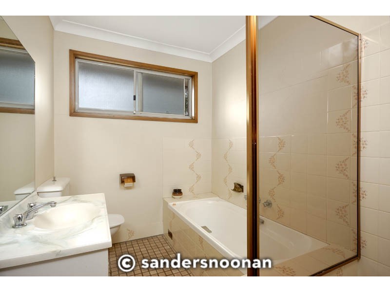 81 Belmore Road, Peakhurst NSW 2210