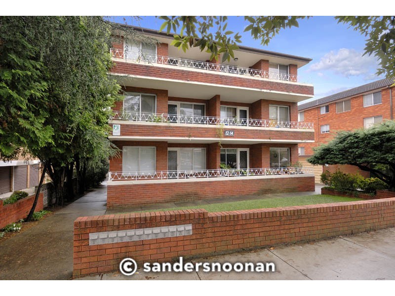 2/12 Austral Street, Penshurst NSW 2222