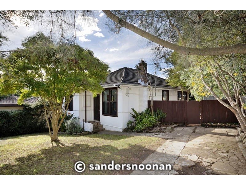 6 Pearce Avenue, Peakhurst NSW 2210