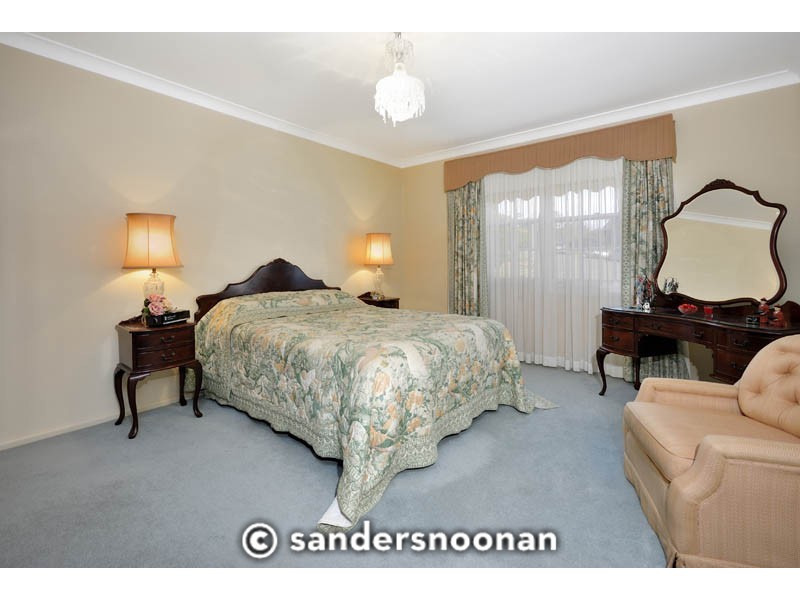 3 Gentian Place, Lugarno NSW 2210