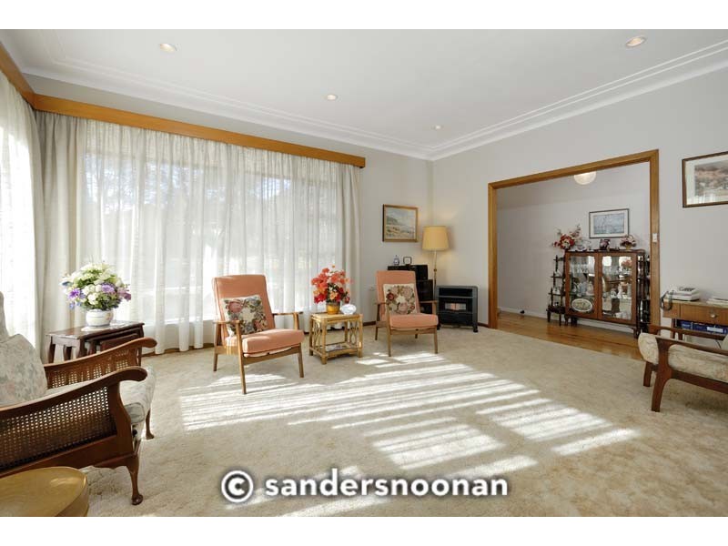 10 Berkeley Street, Peakhurst Heights NSW 2210