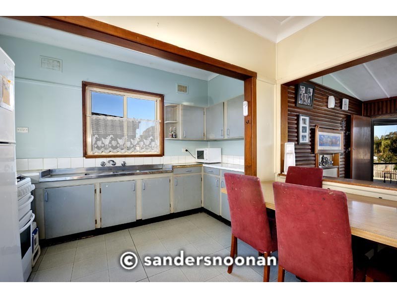 11 Blackshaw Avenue, Mortdale NSW 2223