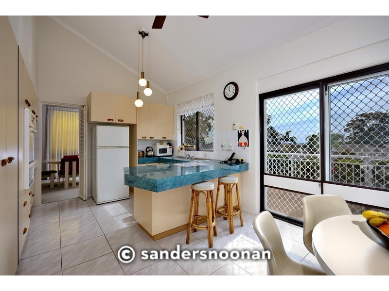 30 Lugarno Parade, Lugarno NSW 2210