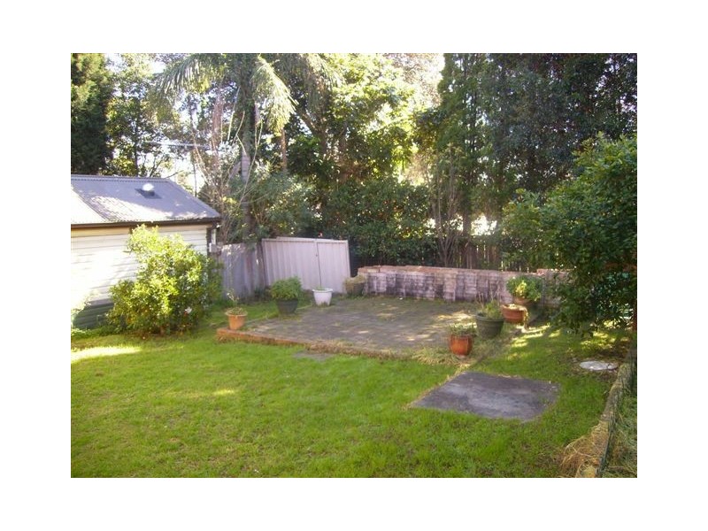 24 Meadowland Road, Peakhurst NSW 2210