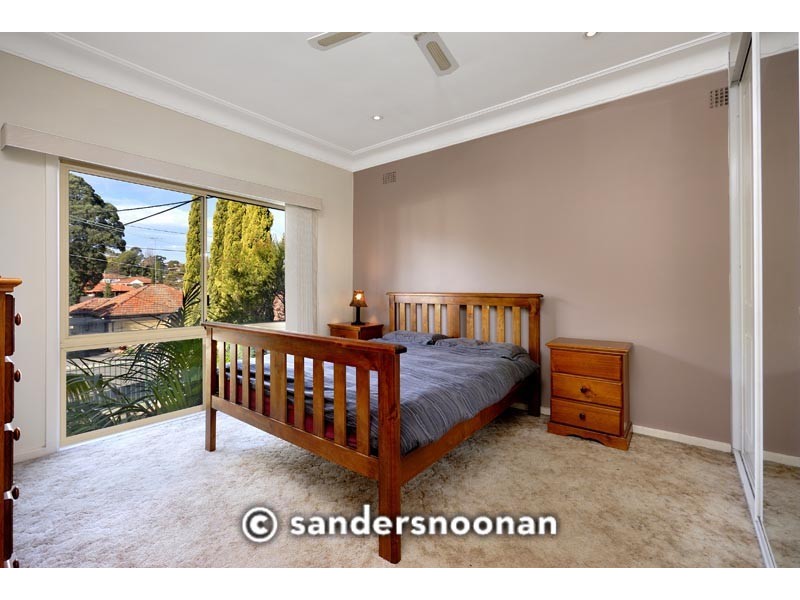 16 Tournay Street, Peakhurst NSW 2210