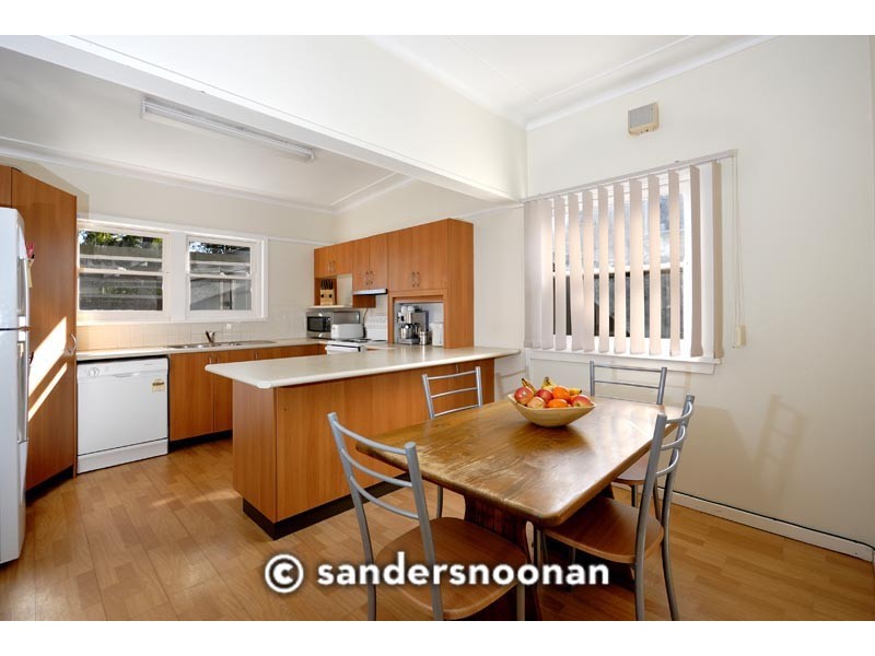 16 Tournay Street, Peakhurst NSW 2210