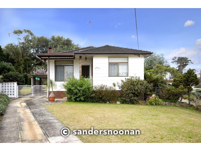 26 Hugh Avenue, Peakhurst NSW 2210