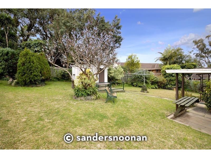 26 Hugh Avenue, Peakhurst NSW 2210