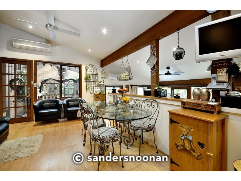 914 Henry Lawson Drive, Picnic Point NSW 2213