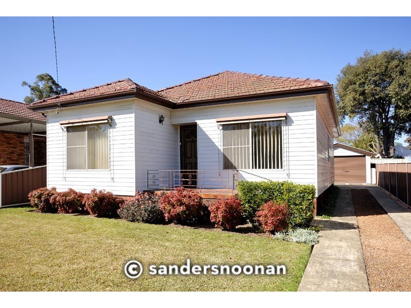 13 Leigh Avenue, Roselands NSW 2196