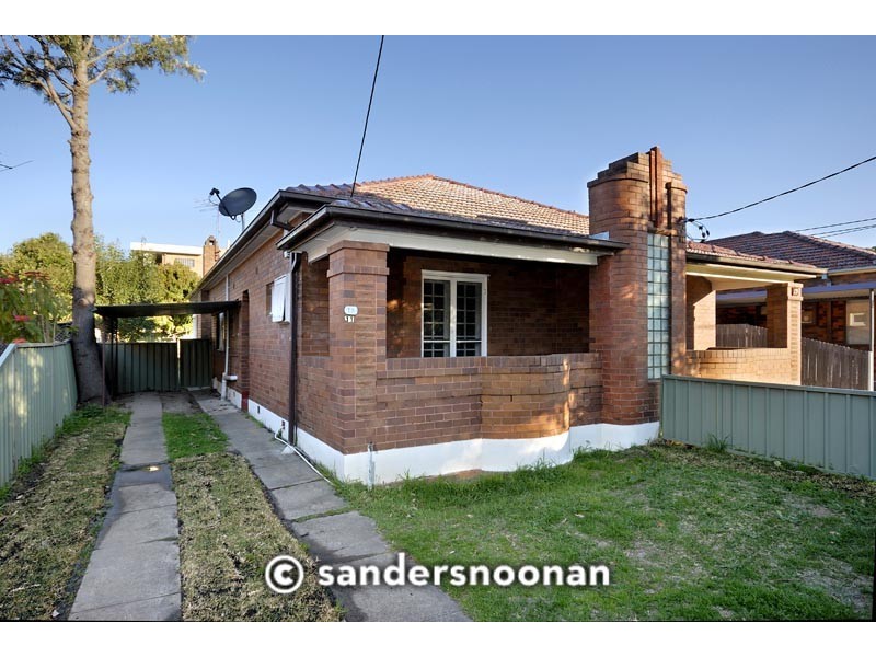 11 Edgbaston Road, Beverly Hills NSW 2209