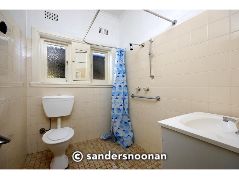 11 Edgbaston Road, Beverly Hills NSW 2209