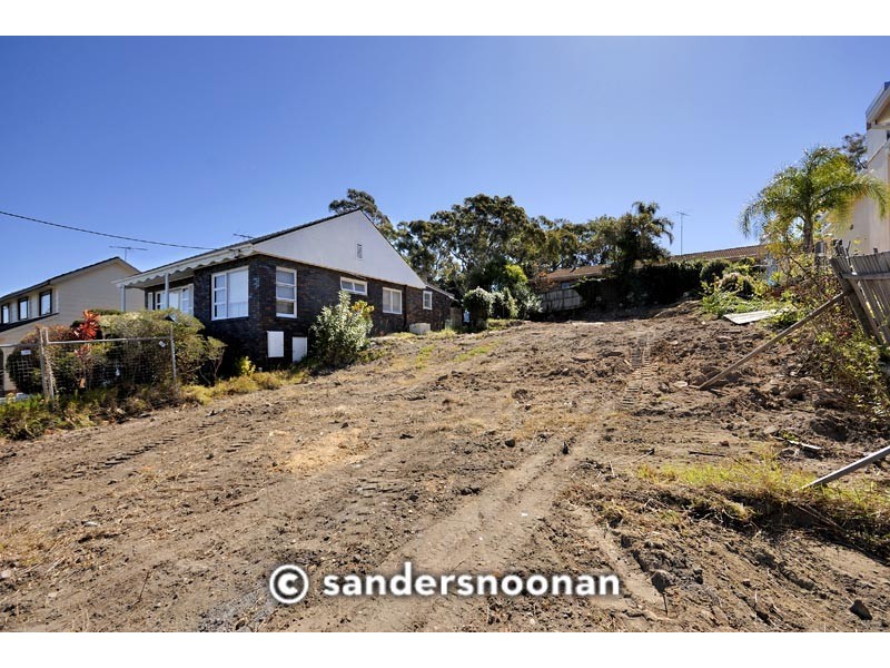 6 Woodlands Avenue, Lugarno NSW 2210