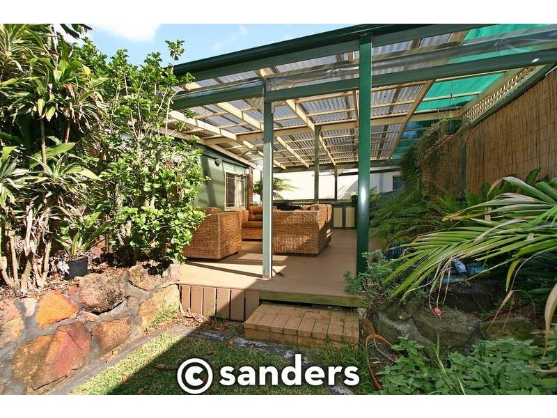 10 Woodlands Avenue, Lugarno NSW 2210