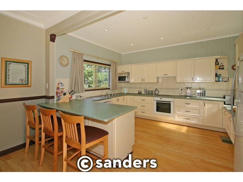 10 Woodlands Avenue, Lugarno NSW 2210