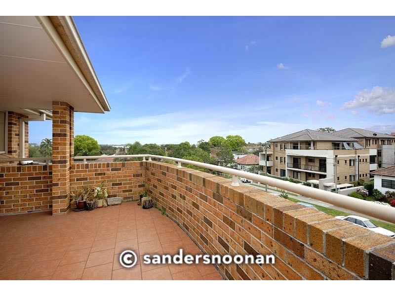 11/1-3 Morotai Avenue, Riverwood NSW 2210