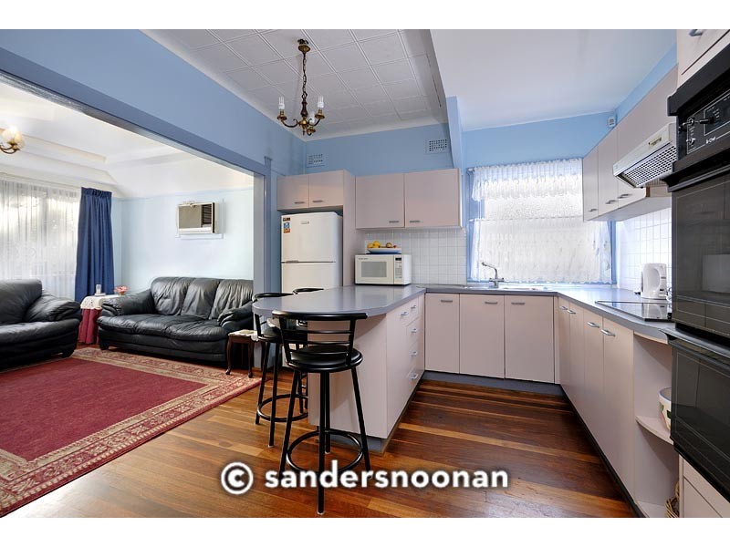 8 Mona Road, Riverwood NSW 2210