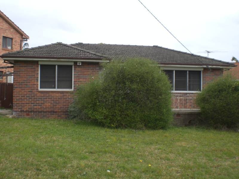 2 Flora Street, Narwee NSW 2209