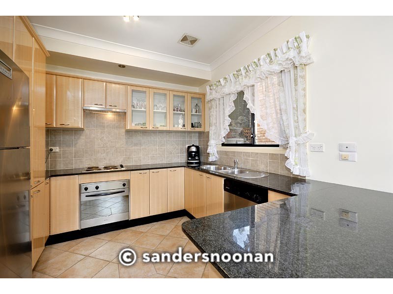 4/1 Needlewood Grove, Padstow Heights NSW 2211