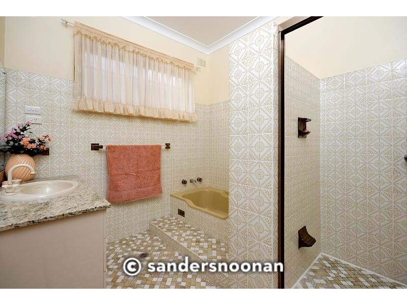 38 Moons Avenue, Lugarno NSW 2210