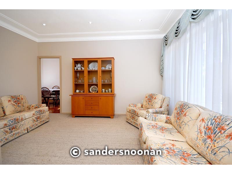 9 Rainbow Parade, Peakhurst Heights NSW 2210