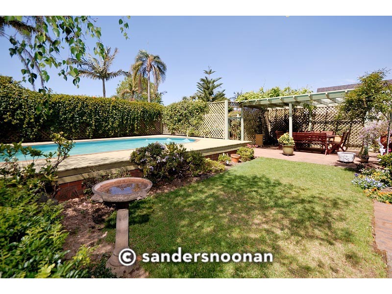 9 Rainbow Parade, Peakhurst Heights NSW 2210